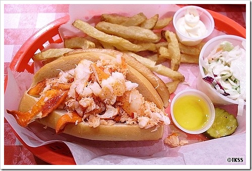 The Naked Lobster Roll (Robster Shack)