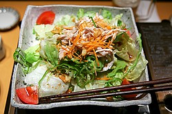 薩摩軍鶏の野菜サラダ
