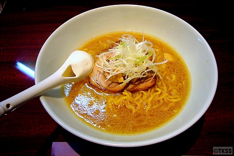 麺 eiji 醤油ラーメン