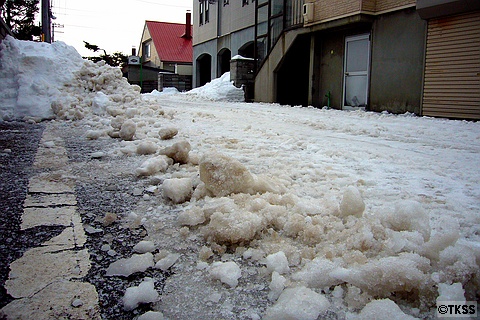 除雪後の道路